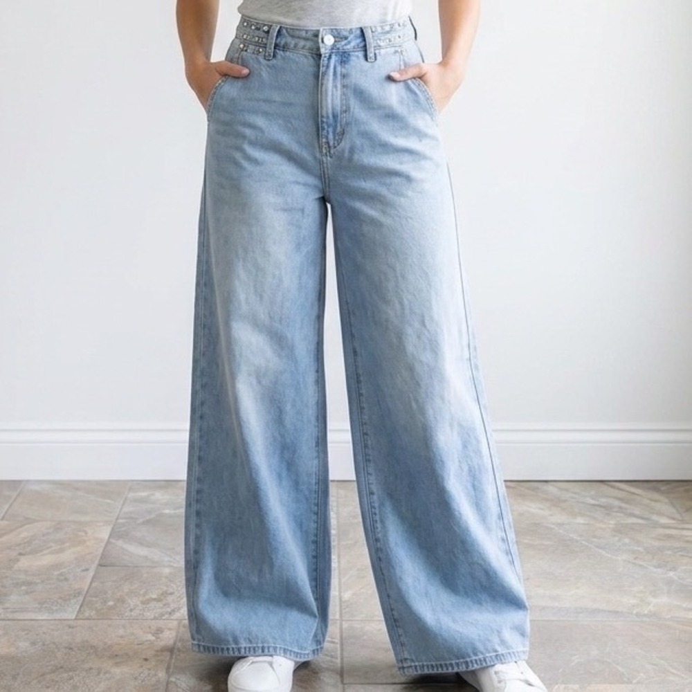 Fashion‎ Nova Studded Wide Leg Jeans Light Wash High Rise Baggy Denim Size 13